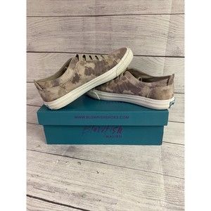 BLOWFISH MALIBU MARS FOGGY CAMO SNEAKERS slip on, SZ 9 pre owned worn only twice